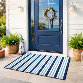 Moucuny fade-resistant mat keeps colors vibrant under sun.