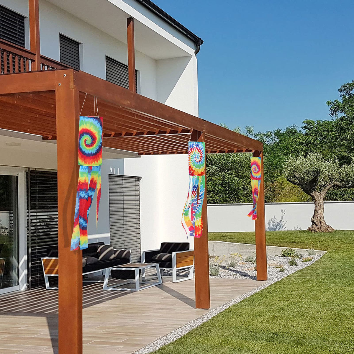 Moukeren 40-inch windsocks lightweight and durable for long-lasting yard decor