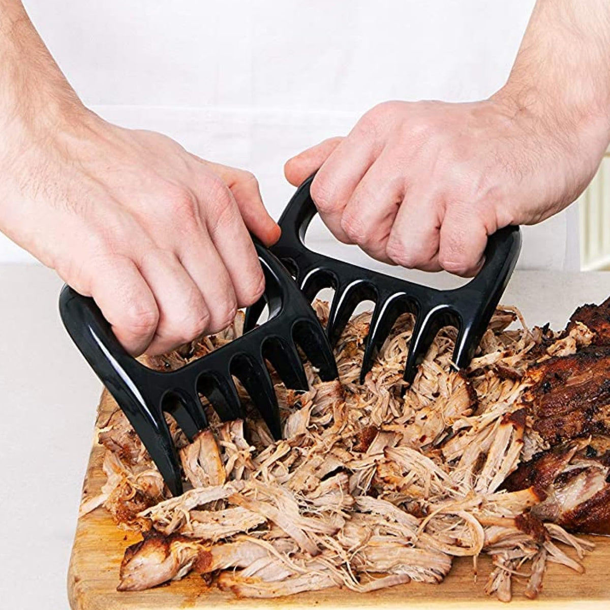 Mountain Grillers smoker-ready claws help you craft flavorful pulled pork and more.