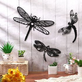Moxweyeni dragonfly wall decor 11.4x9.7 inches creates a focal point outdoors.