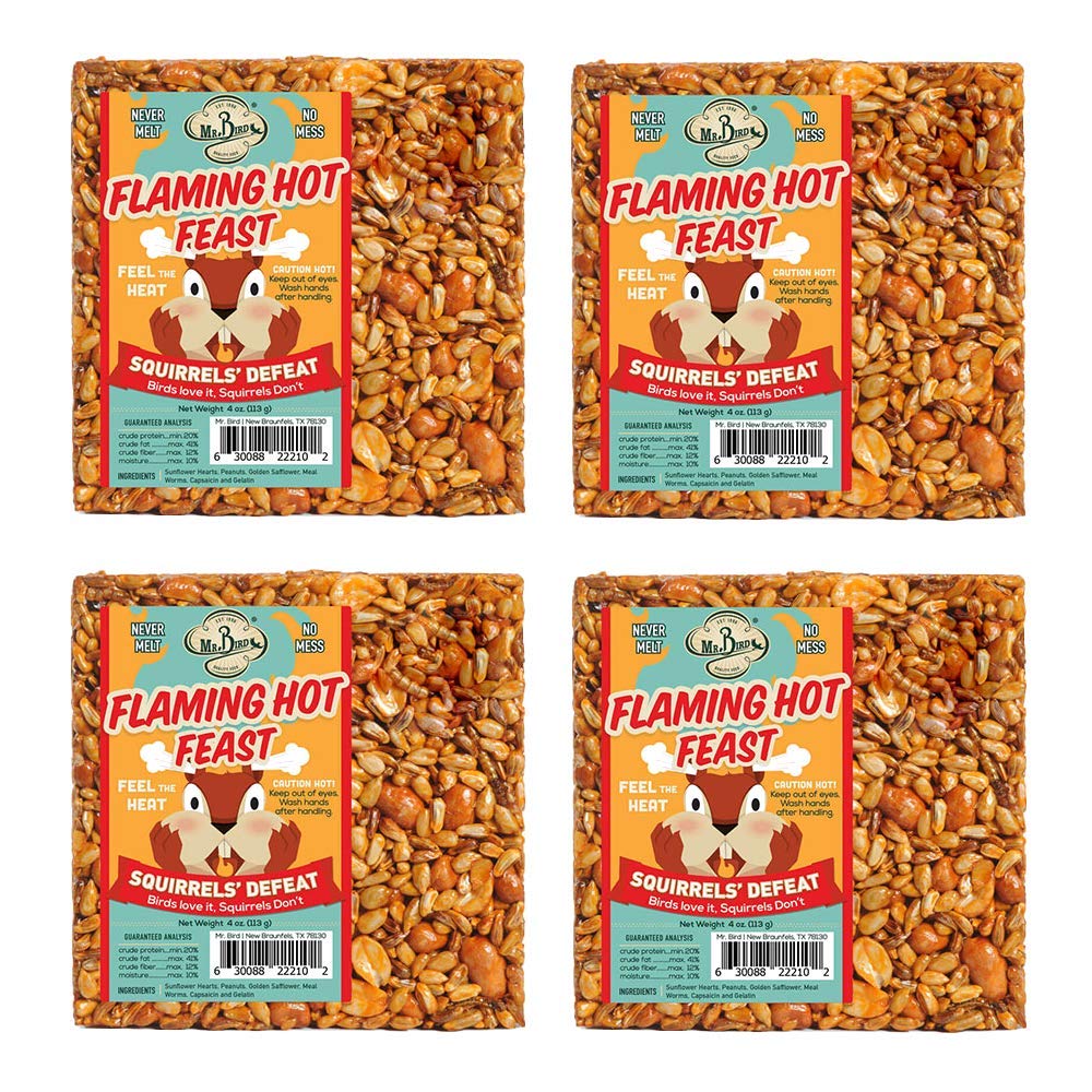 Mr. Bird Flaming Hot Feast seed cake—attracts more birds and suits year-round feeding