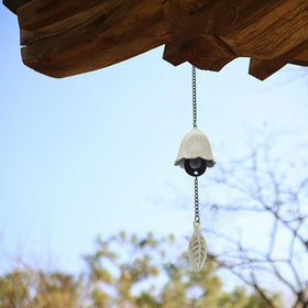 MrMrKura blessing wind chime adds a peaceful ambiance to yard and doorway.