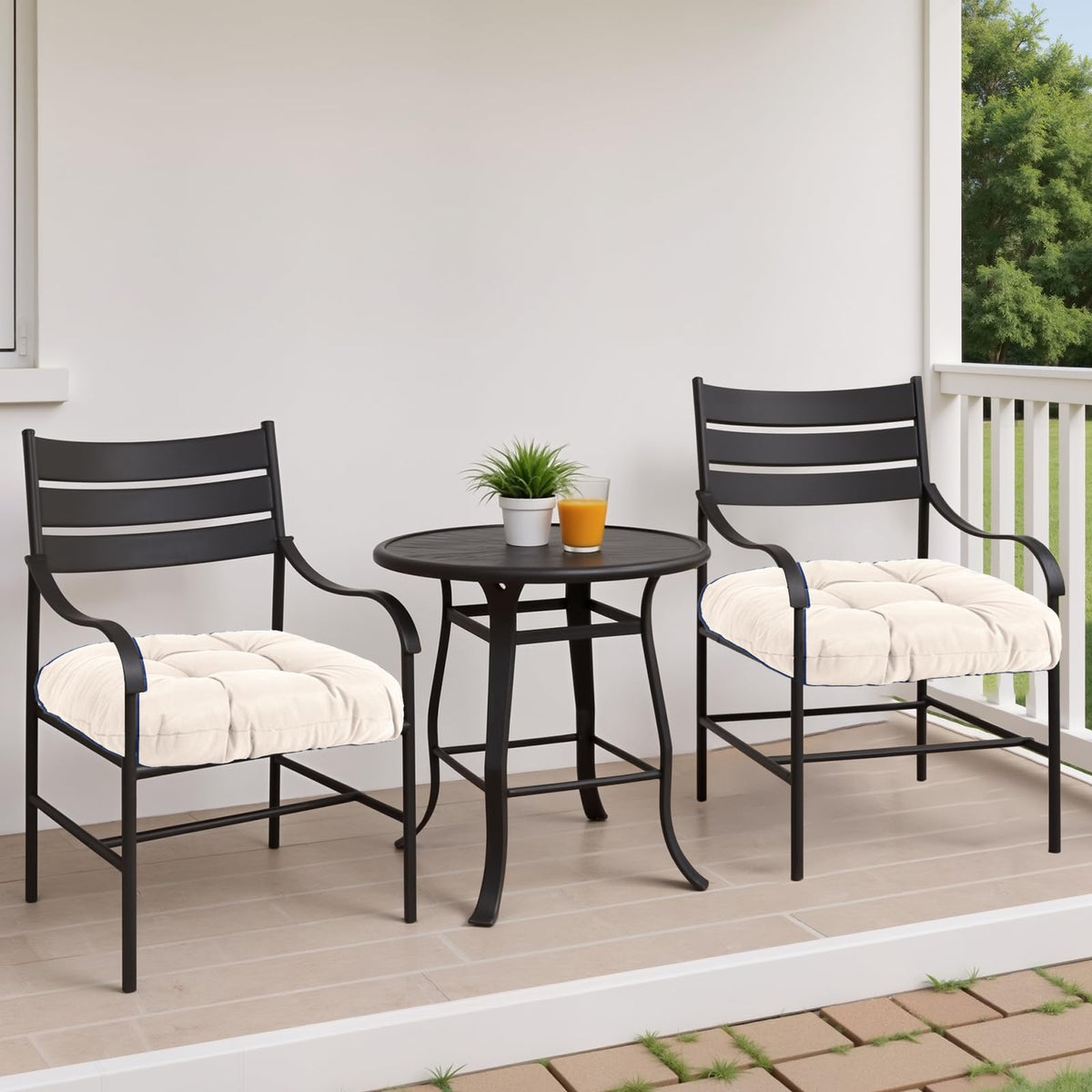 MTMR water-repellent cushions close-up highlighting fabric texture