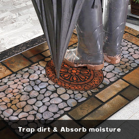 MTOUOCK weatherproof mat dries quickly after rain or snow.