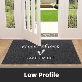 MTOUOCK doormat dense fibrous surface scrapes dirt and moisture from shoes.