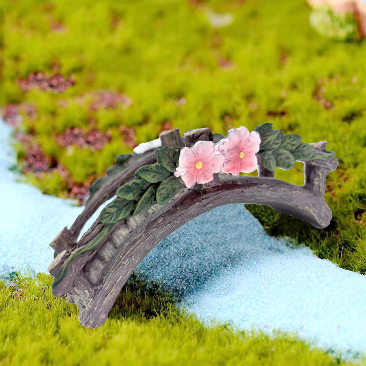MUAMAX Dollhouse garden ornament enhances miniature scenes with a natural look and resilience.