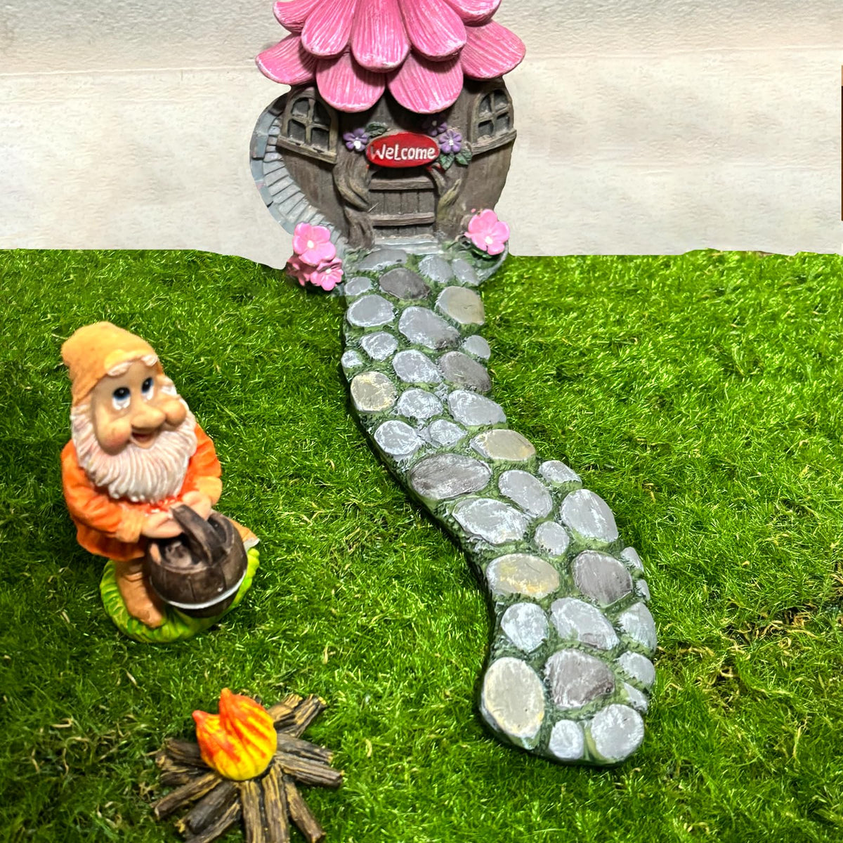 MUAMAX Garden Pathway makes a thoughtful fairy garden gift.