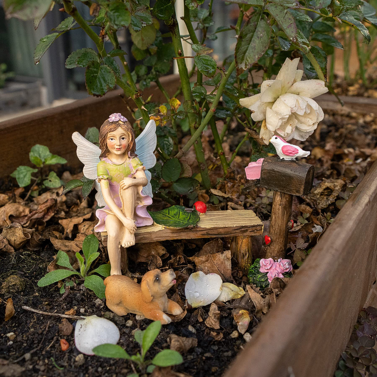 MUAMAX micro garden color splash adds whimsy to spaces.