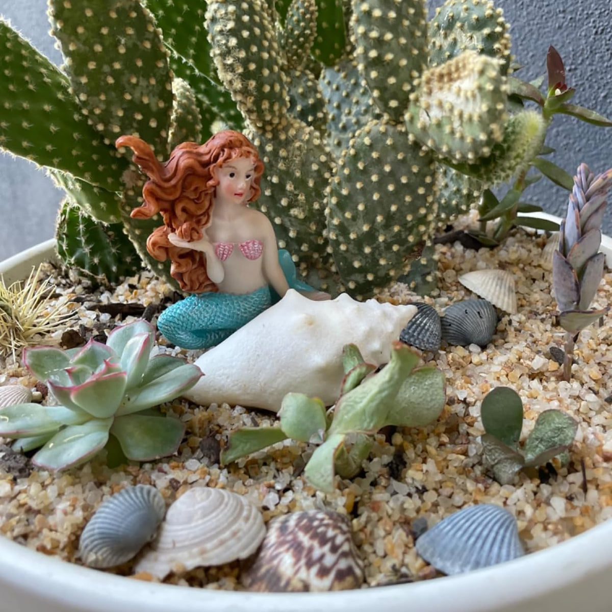 MUAMAX resin garden stake dimensions 3.5 x 1.5 x 4 inches