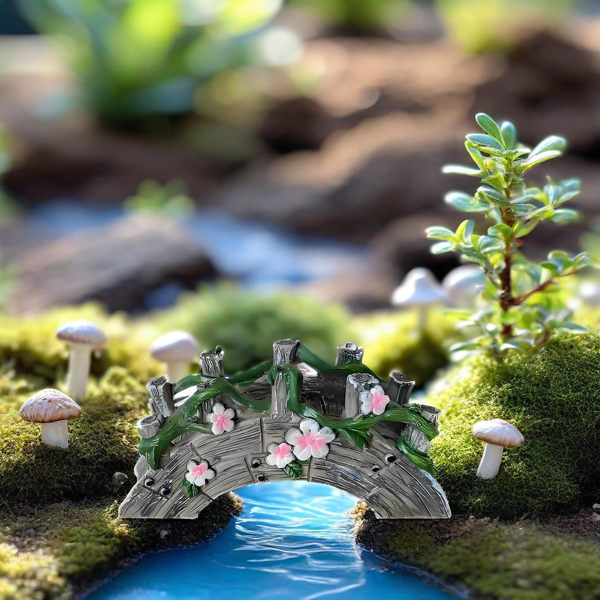 MUAMAX Waterproof mini bridge, suitable for outdoor scales and tiny water features.