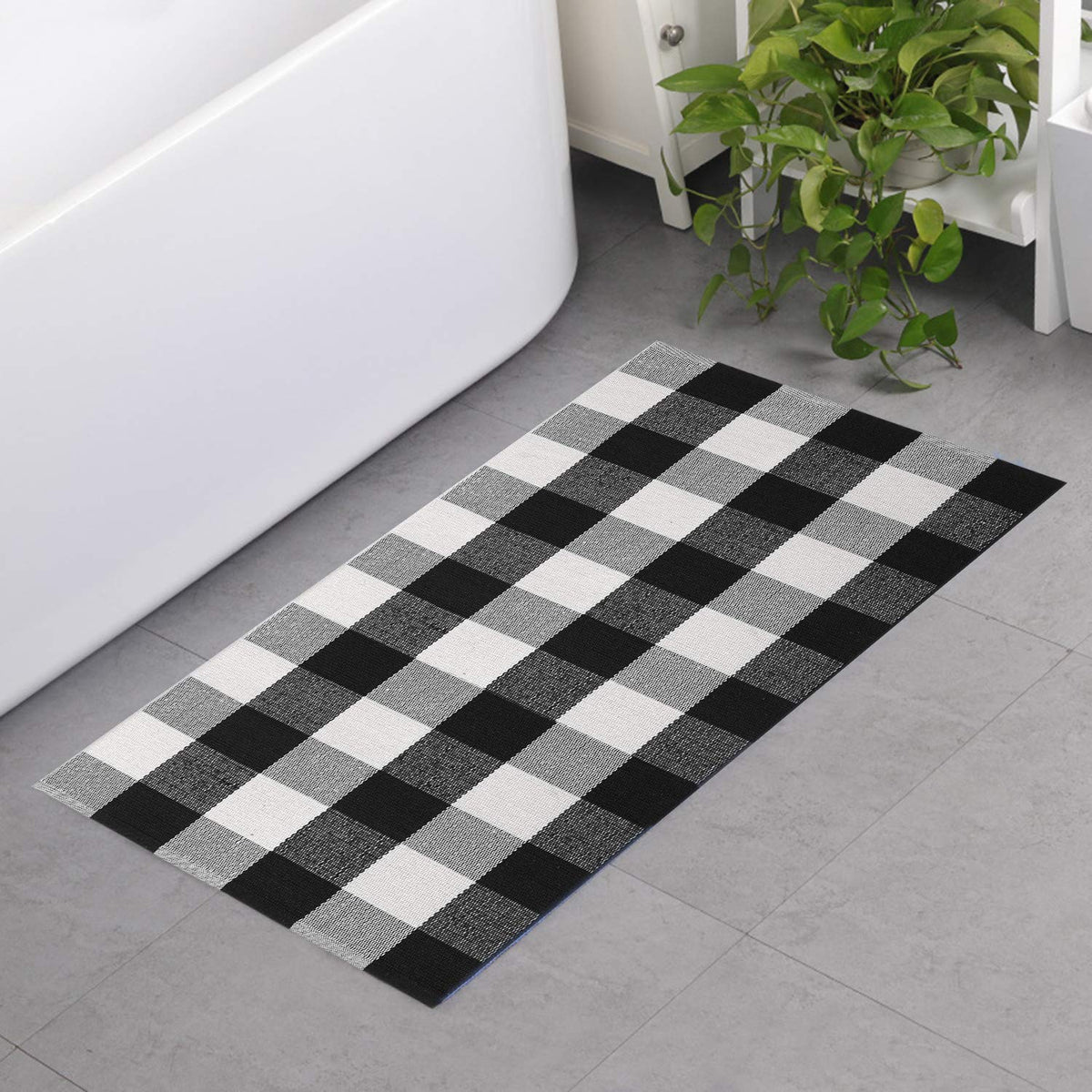MUBIN mudroom rug handles daily dirt and stays washable