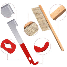Mudder beehive brush with soft bristles for safe brushing of bees.
