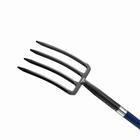 Mujocooker 41-inch reach helps reach deep soil without bending.
