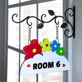 Muka 15-2x7-inch bracket, ideal B-wall-mount signage and decor.