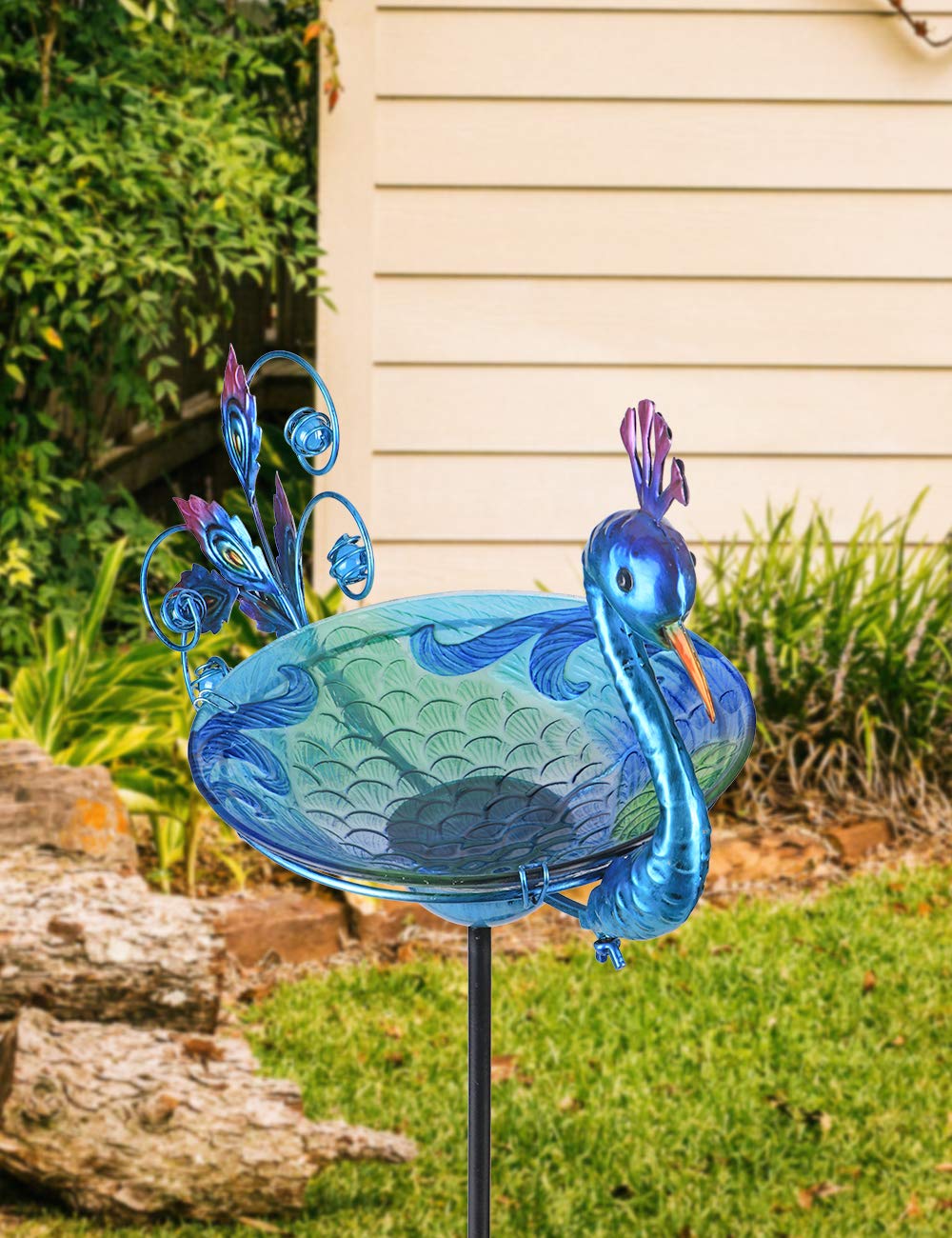 MUMTOP bird bath and feeder combo attracts birds for a lively garden.