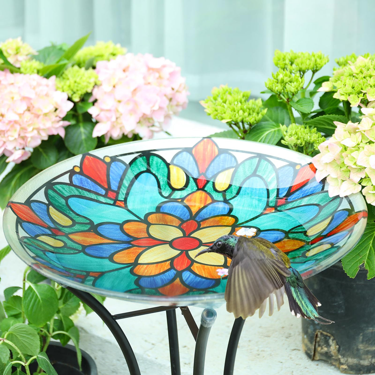 MUMTOP water and seed dual-use design serves as bath or feeder.