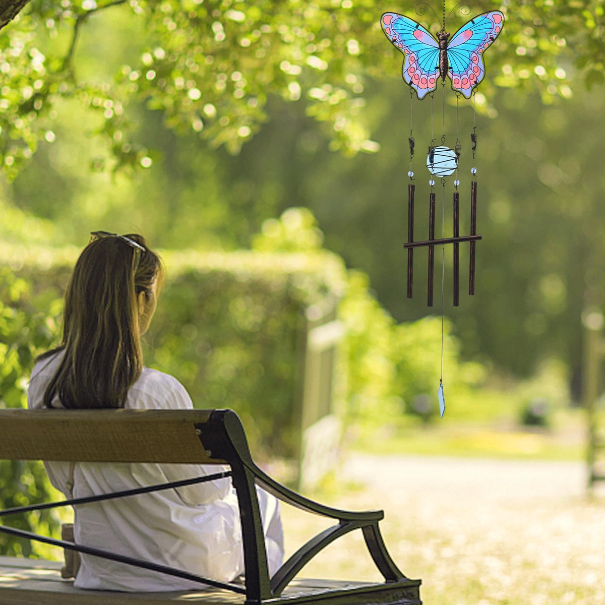 MUMTOP garden display wind chimes, brings color and movement to outdoor spaces.