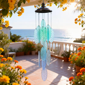 MUMTOP garden wind chimes featuring blue-green glass pieces in decorative patterns