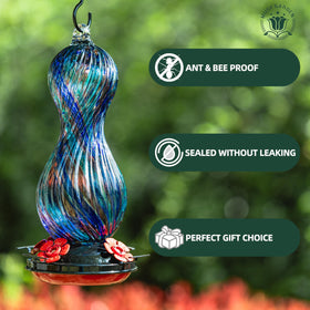 Muse Garden 24-oz capacity feeder reduces refills for extended watching.