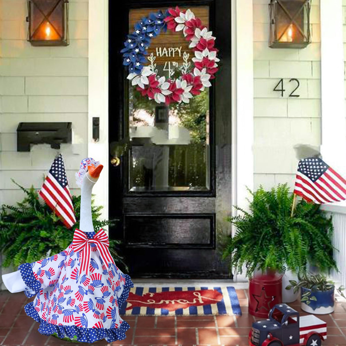 Muximud cement porch goose display stays lightweight yet durable for seasonal use.