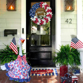 Muximud cement porch goose display stays lightweight yet durable for seasonal use.