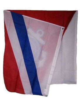 MWS Coast Guard crest flag suits marinas, clubs, and patriotic display.