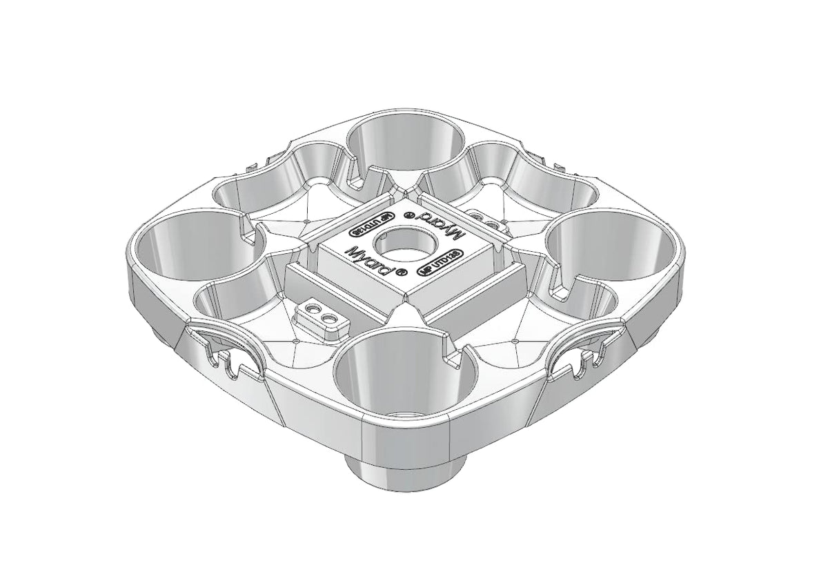 Myard four drink holders minimize spills by the poolside.