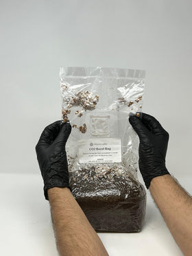 Myco Labs Co2 Boost bag tent-setup integrates easily in a 4x4 grow tent.
