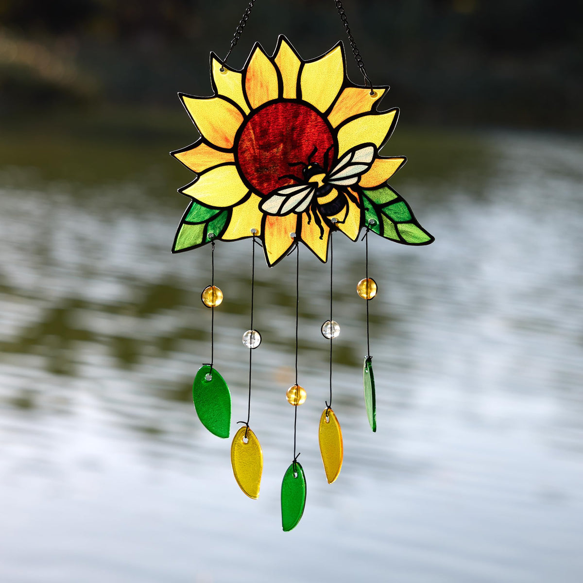MYCRLIFE gift-worthy suncatcher ideal for garden lovers and art fans.