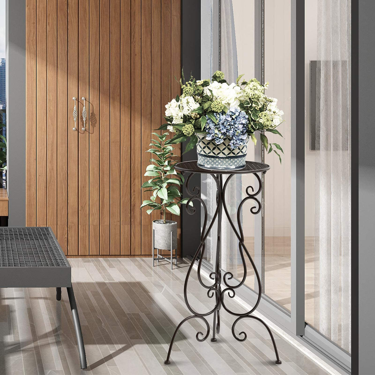 NAKUPE rust-proof powder coating protects metal outdoors