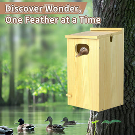 Nalwort Duck House ventilation and drainage holes promote airflow and dryness.
