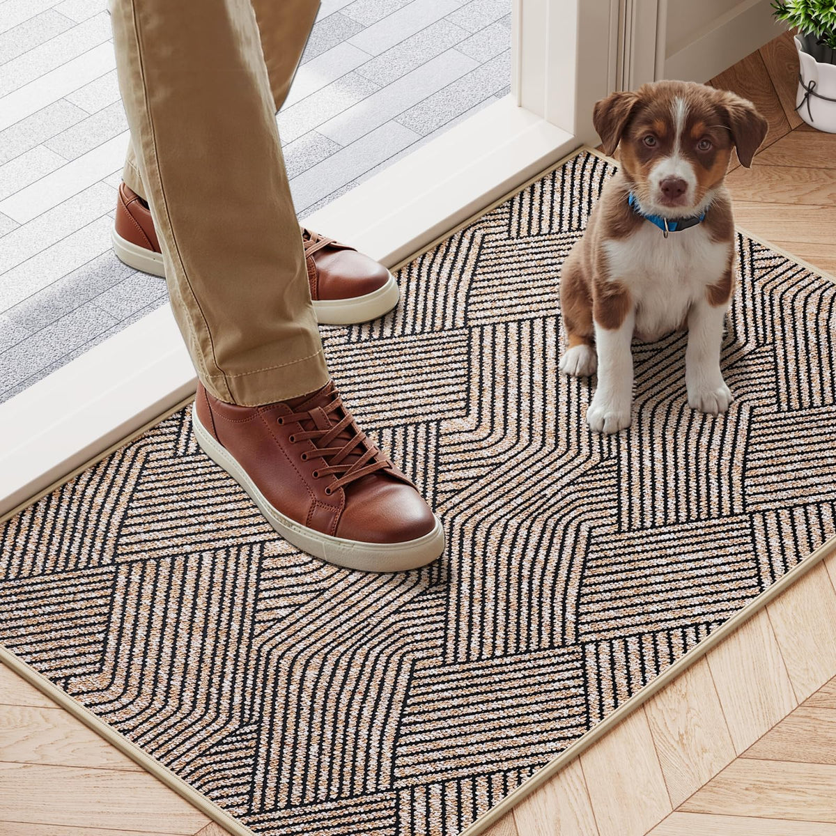 Naoloture door mat cleaning close-up illustrating hose rinse