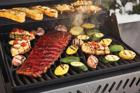Napoleon Freestyle 365 cast iron grids provide uniform sear and durability