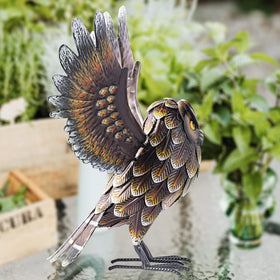 Natelf garden owl feathers detail creates lifelike shine in sun.
