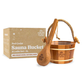 Nature Hytte red cedar sauna bucket with 4L capacity for steady water pours.