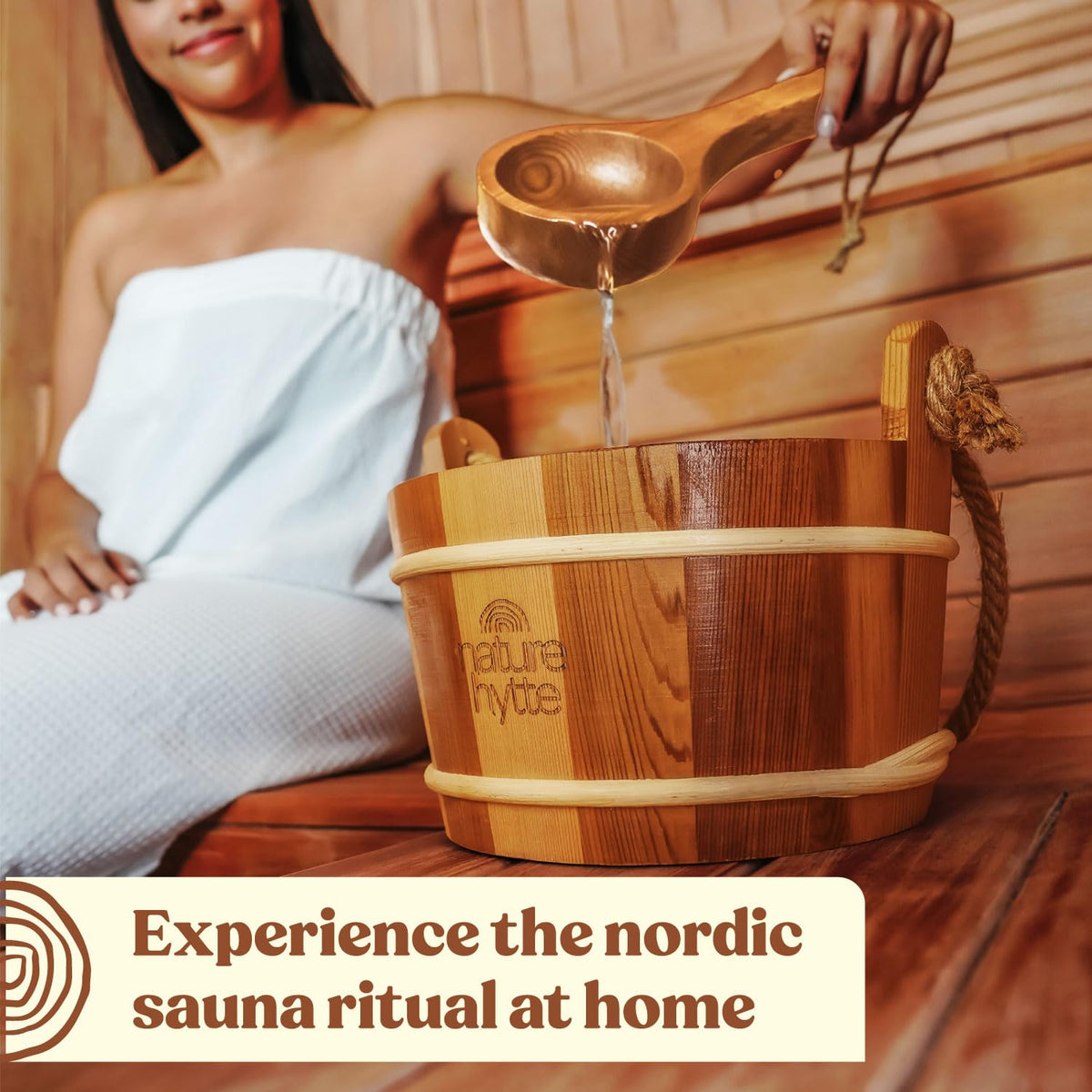 Nature Hytte sauna set featuring a sturdy rope handle for easy transport.