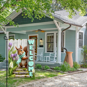 NebuIuxe outdoor-garden-flag welcomes guests with a whimsical seasonal motif.