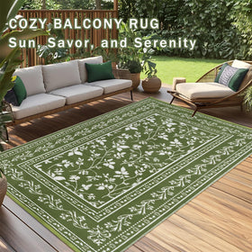 nesrt easy-clean surface resists sand and dirt for outdoor messes