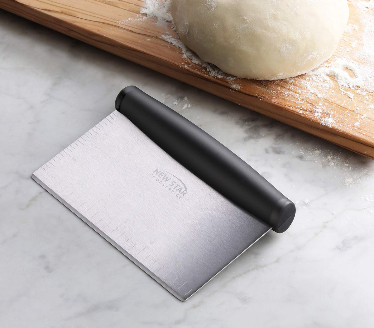 New Star Foodservice 1029161 perforated blade promotes grease drainage during cooking