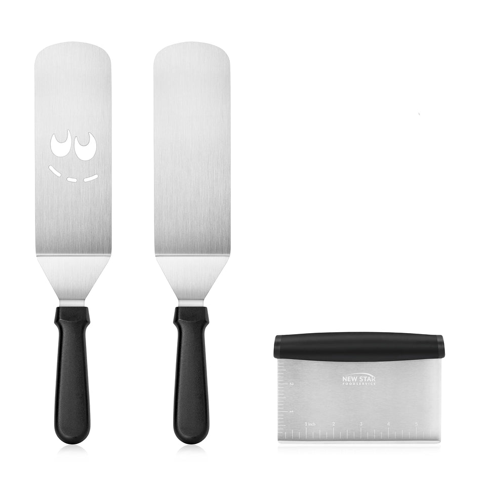 New Star Foodservice 1029161 solid rounded edge turner for precise flipping in busy kitchens