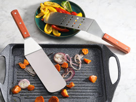New Star Foodservice 36336 commercial-grade turners for high-volume kitchens