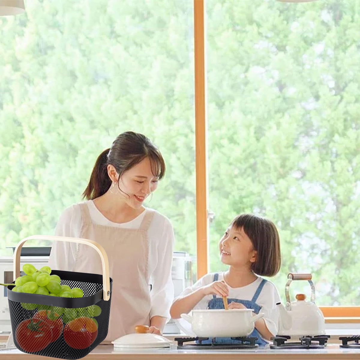 Nexboraque easy-clean plastic basket wipes clean quickly after use.