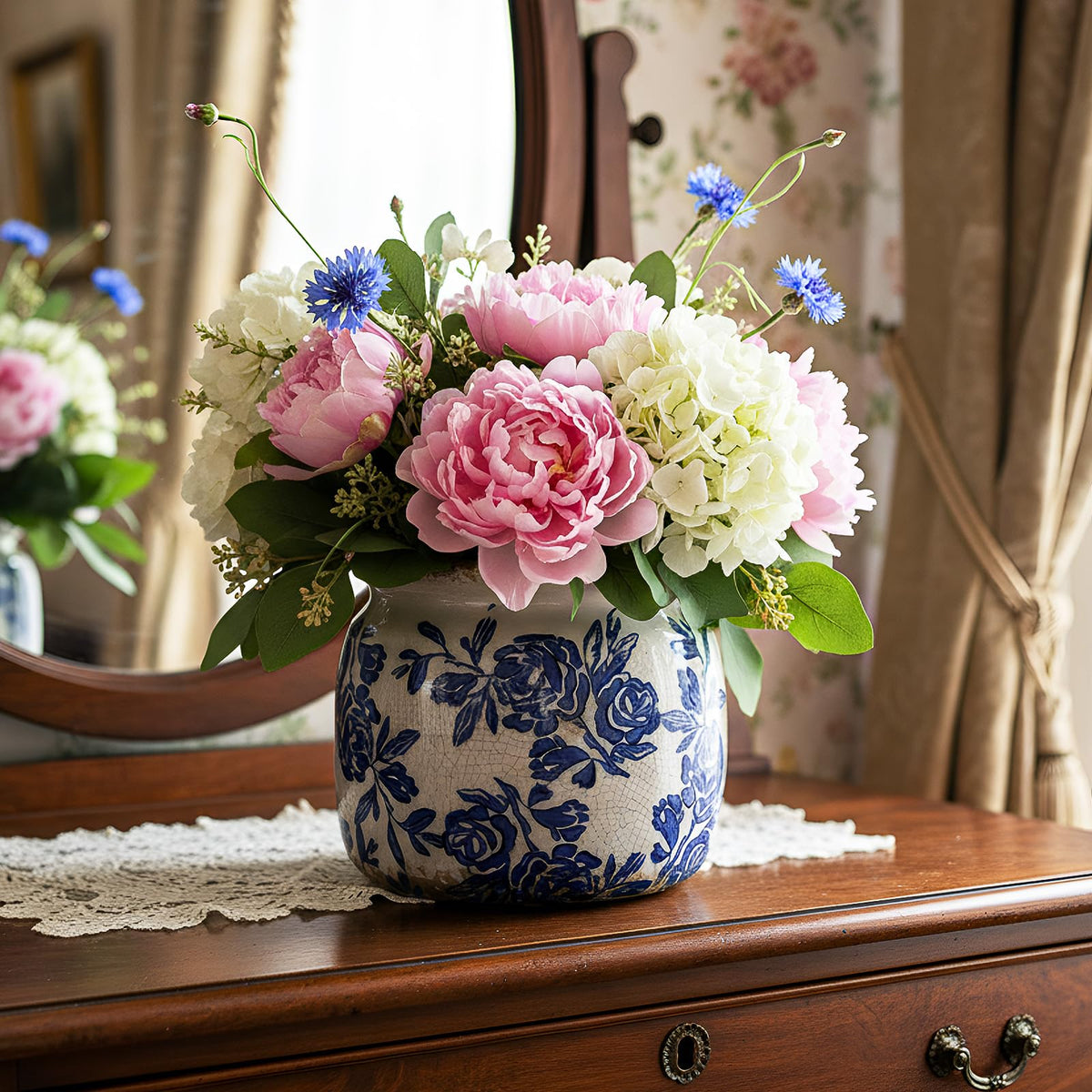 Ninehaoou durable ceramic planter preserves form for indoor greens.