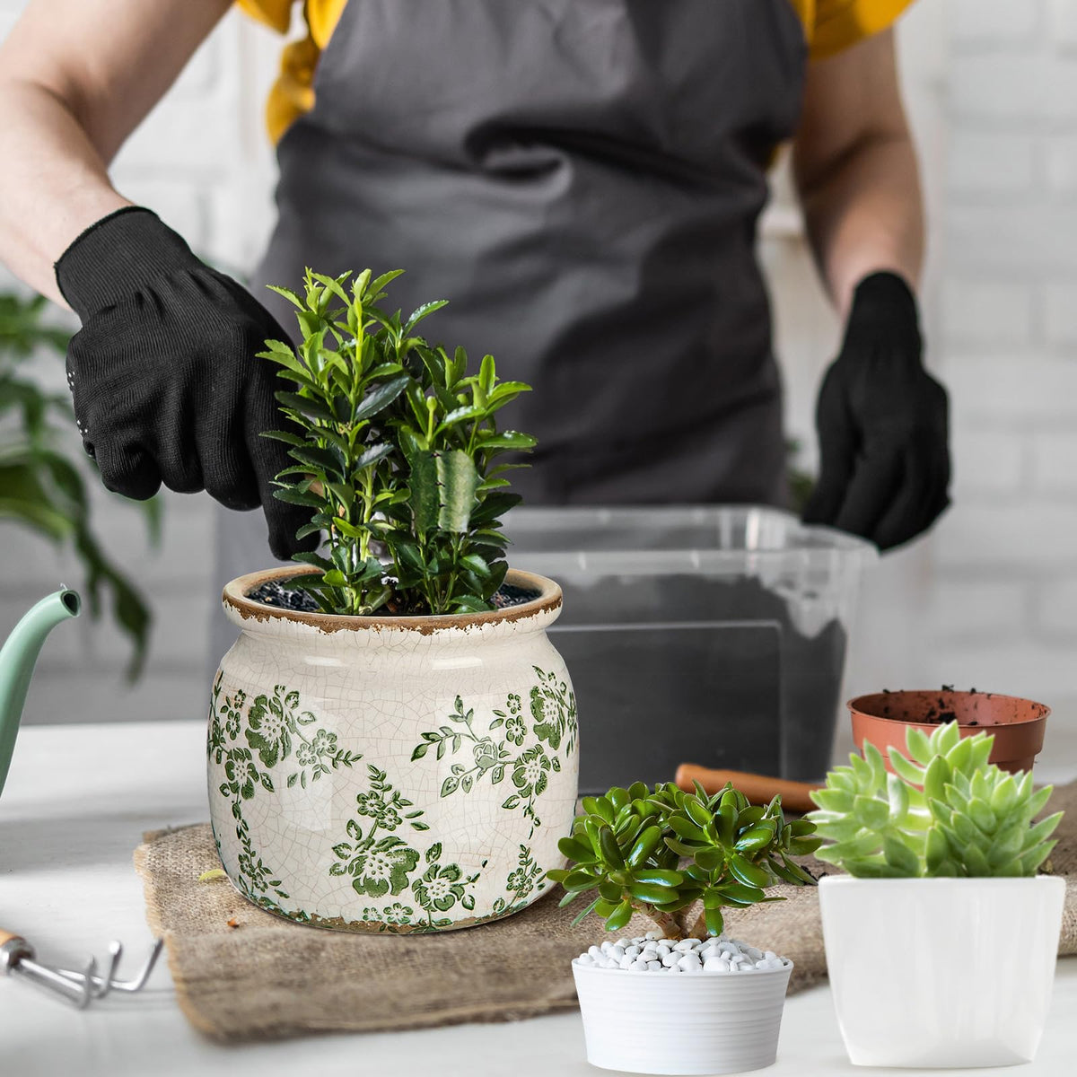 Ninehaoou vintage ceramic planter with beige-green glaze, ideal centerpiece table.