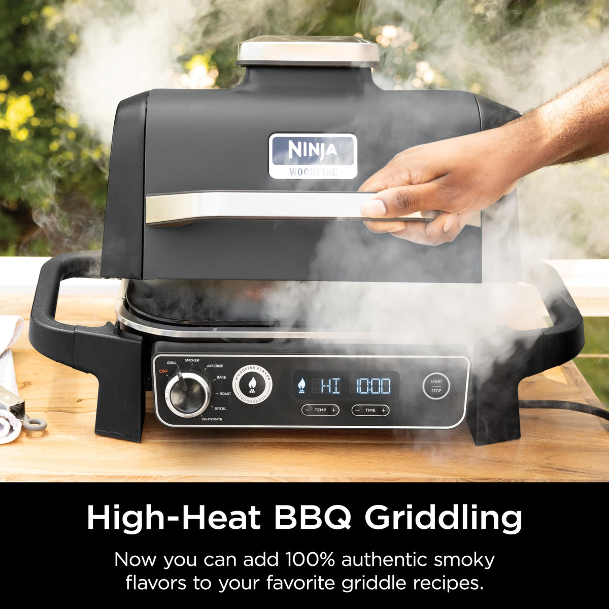 Easy cleanup after grilling on Ninja Woodfire plate with ceramic coating