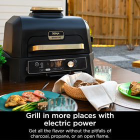 Ninja Woodfire Pro Connect XL weather-resistant exterior for year-round use