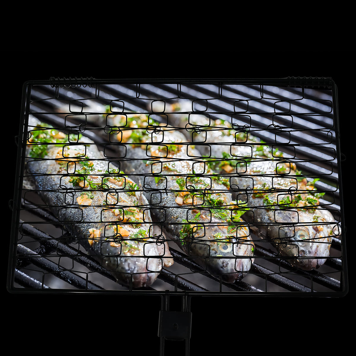 Norpro 8559 ideal for campsite fires and various grill setups