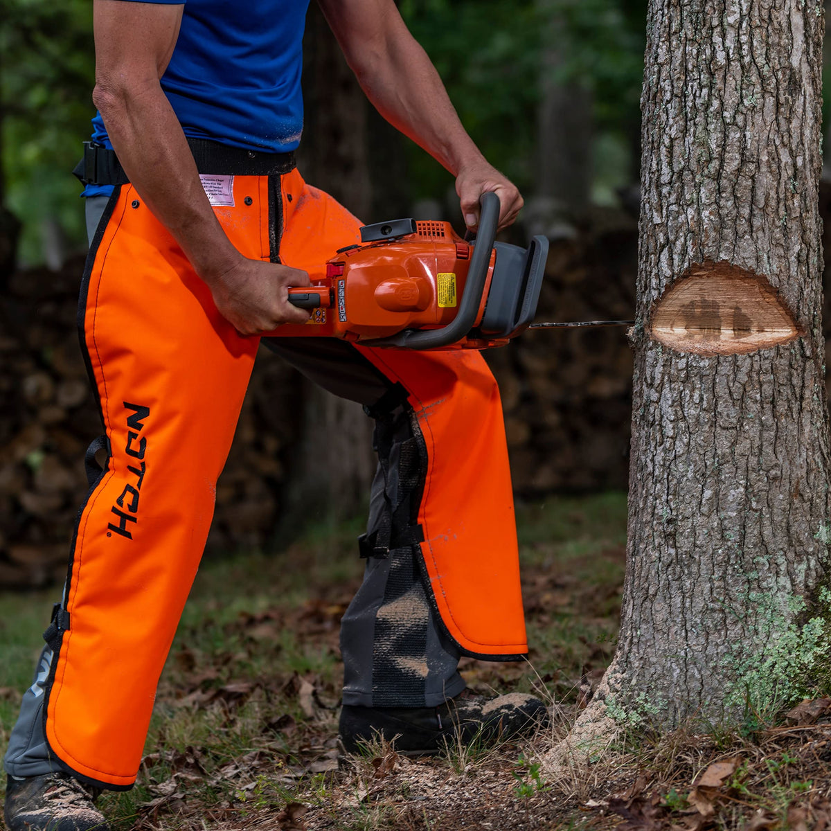 Notch quick-snap leg straps simplify getting ready for work.