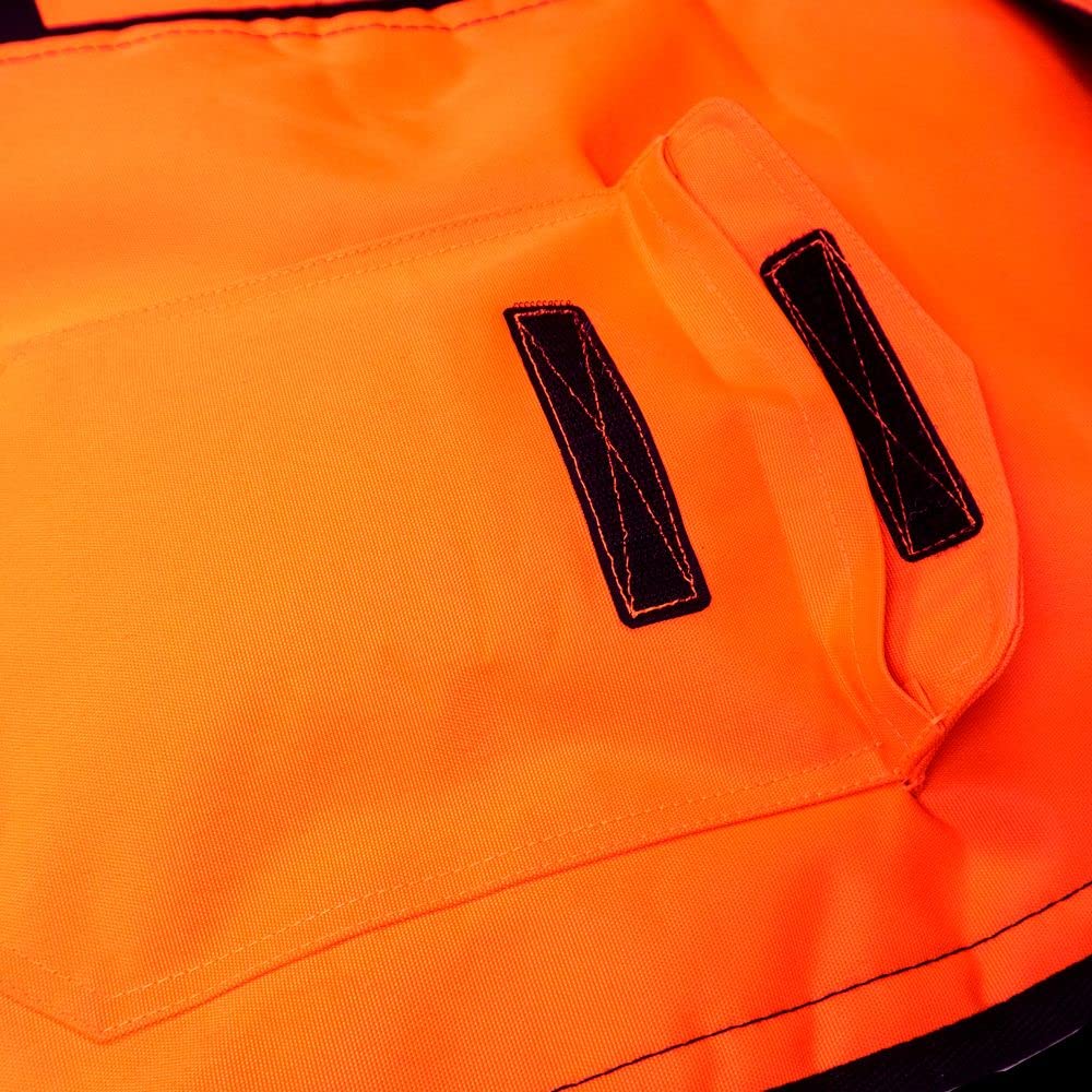 Notch durable 600D shell resists water and oil exposure.
