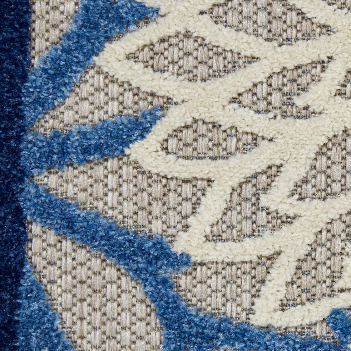 Nourison Aloha blue-beige palette coordinates with many exteriors